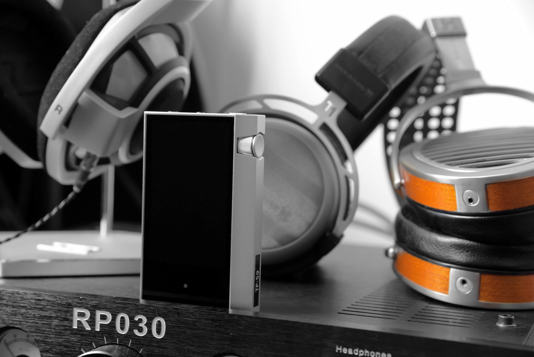 她的名字叫做AK70——AstellKern新款*放播**器首发