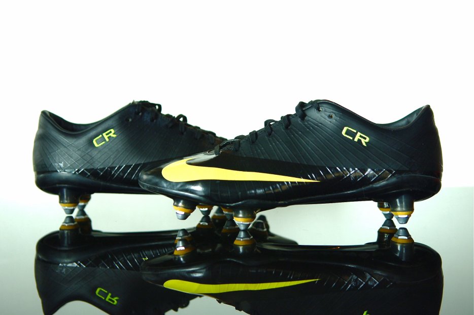 足球鞋nike传奇系列,耐克刺客cr7足球鞋推荐