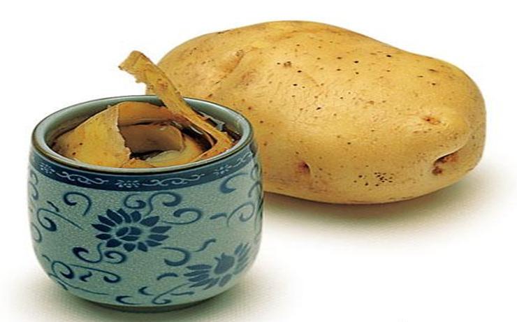 土豆洗头黑发方法,怎么用土豆黑发