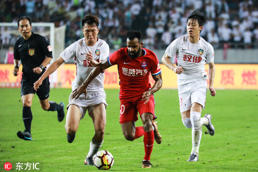 帕托天津权健进球集锦,王晓龙进球后拥抱图巴主教练