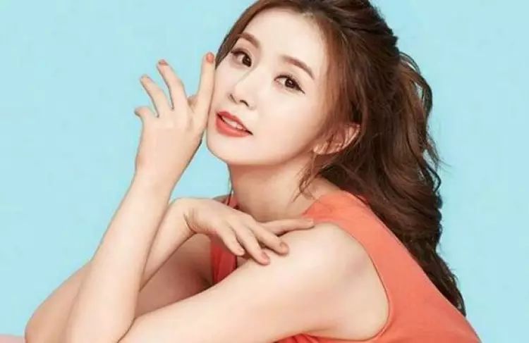 出道零收入被爆遭霸凌,出道六年零收入被曝光遭成员霸凌