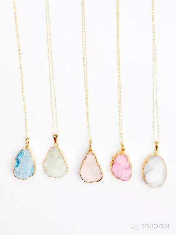 想过一个梦幻夏天，先来一个冰淇淋色包包！