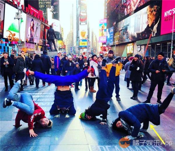 他用一条腿征服了全场观众,一只腿跳街舞震惊全场