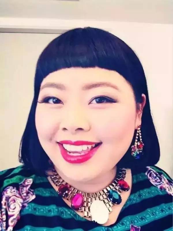 逆袭这个重达200斤的胖妹竟然是日本最火的网红