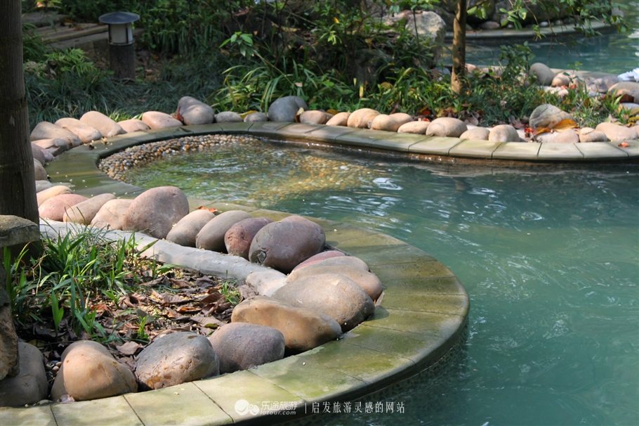 统景温泉附近风景,统景温泉室内温泉