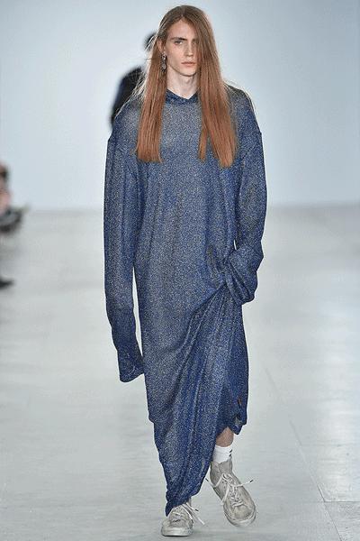 2011伦敦春夏时装周最后一场视频,burberry伦敦时装周2024