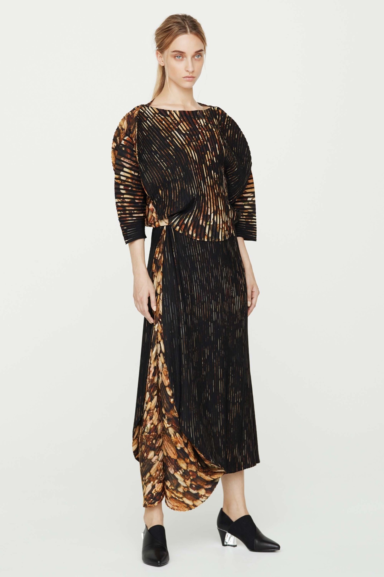 市场动态|IsseyMiyake2017早春系列，三宅褶皱，最低调的热卖元素！