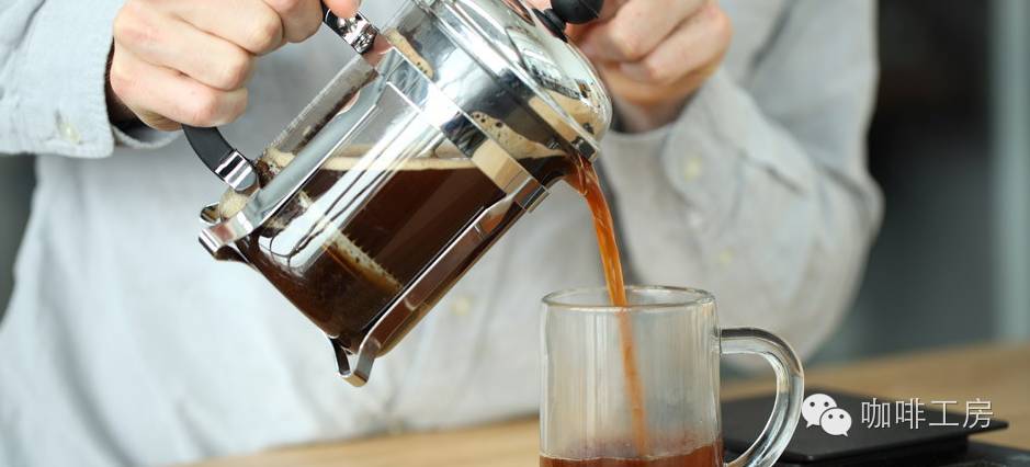 冲泡咖啡操作手法,法压壶冲泡蓝山咖啡
