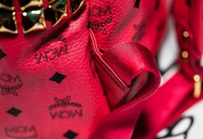 新款mcm双肩包樱花粉,剁手党好物分享