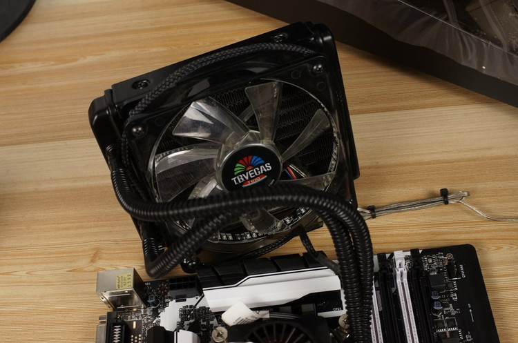 告别杀马特风格，迎来金牛座与魂的结合，富钧机电装机体验