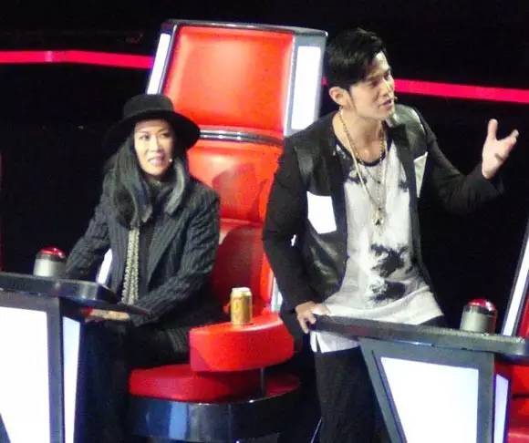 周杰伦暴瘦成小鲜肉,周杰伦变成小公举了吗