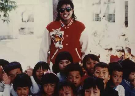 迈克尔杰克逊最后一次彩排曝光,迈克尔杰克逊最后一次公开演唱会