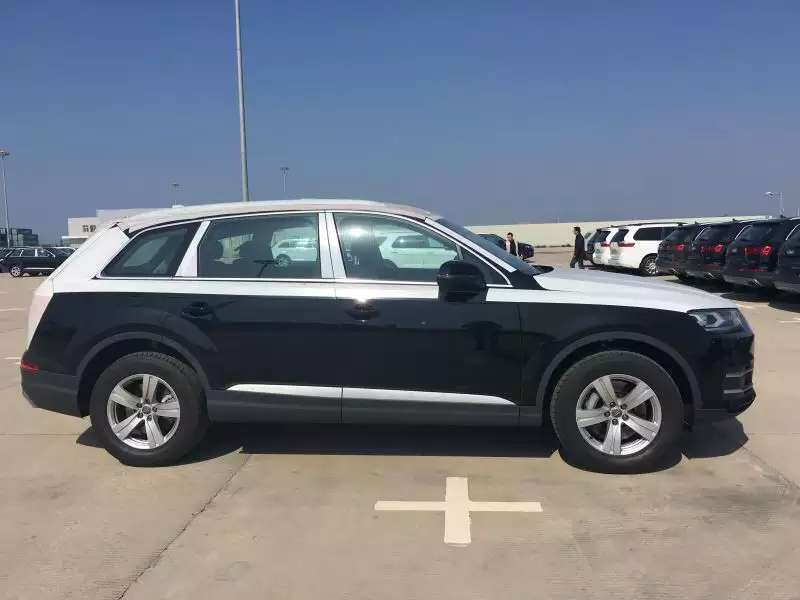 q7奥迪2017落地多少钱,2017款奥迪q7参数