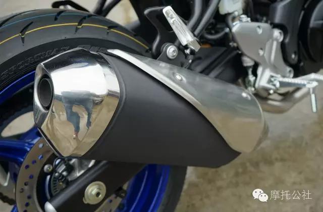 铃木gw250双缸水冷最新款街车,gw250神车到底怎么样