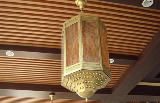 吊顶生态木材料选择,生态木吊顶典雅灰