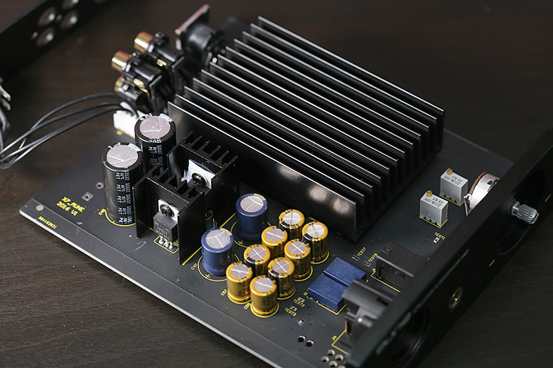 仅花一千元就能听到平衡输出的耳机放大器这科学吗?