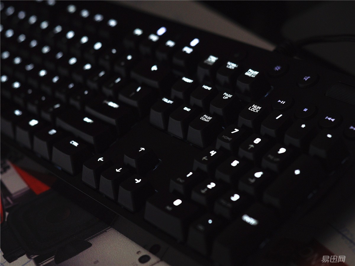 罗技g610青轴和海盗船k68青轴,罗技青轴键盘g610