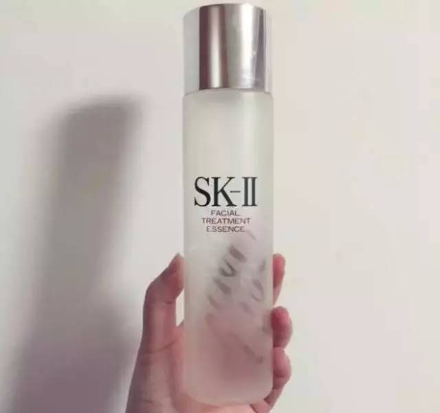 怎么对付磨人的妖精,一招搞定闭口粉刺