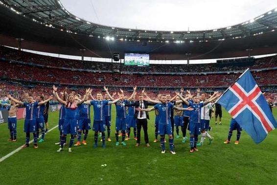 35万人的冰岛为何能吸粉无数,冰岛33万人口的国家队创造奇迹