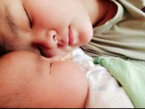 怀孕27周洗澡宫缩了一下怎么回事,怀孕27周宫缩几秒就停了有事吗