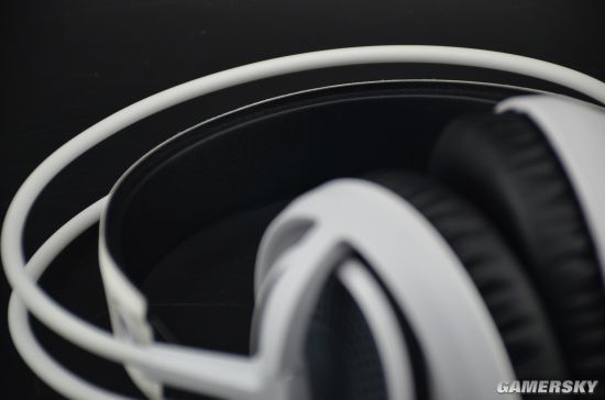 赛睿西伯利亚v3霜冻之蓝平替,赛睿西伯利亚350对比寒冰5