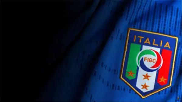 意大利十大经典球衣,蓝色魅影照片