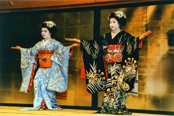 大妈暴瘦56斤变成辣妈,产后如何从大妈变回辣妈