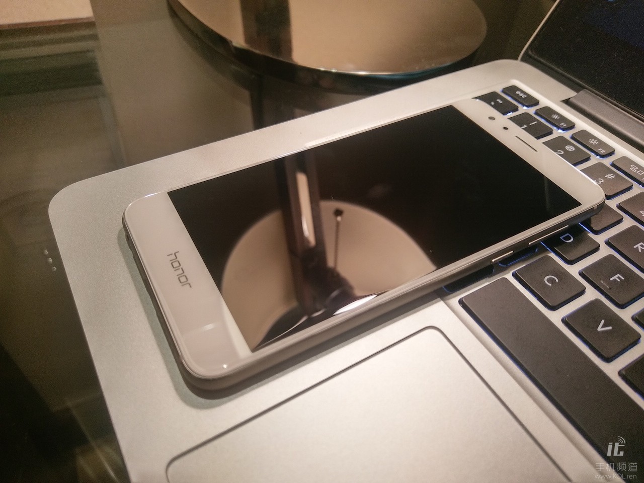 荣耀8今年值得买吗,荣耀8真机评测