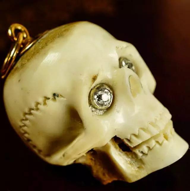 那些精美，但又奇葩的复古首饰