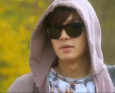 不戴太阳镜的夏天,不戴墨镜的夏天