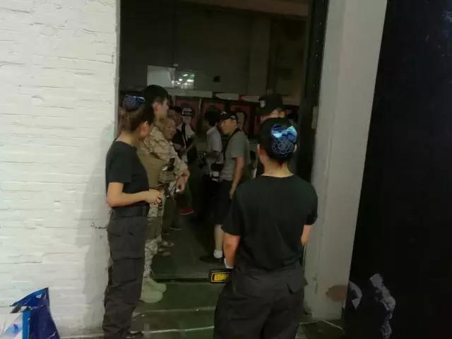 张召忠真的要当局座啦！这回真被玩坏，新节目发布会表情包诞生！