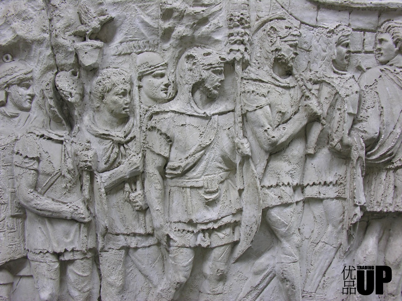 是时候该羡慕一下男士风尚传统了,毕竟绅士们连领带都可以定制