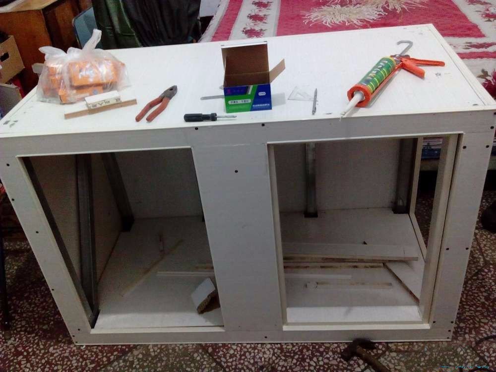 没养鱼有油膜,没养鱼只是在岸上走