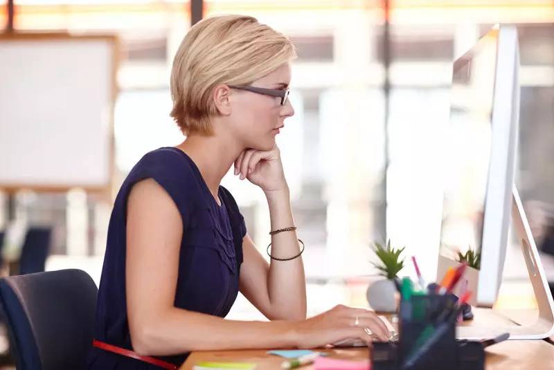 留住胶原，睡偶像还要美素颜