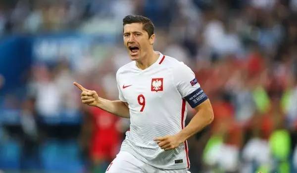 聪明豆侃球四强之争继续:威尓士还能“黑”下去吗?