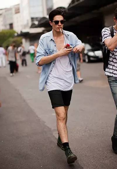 潮男简单短裤,夏日短裤该怎么搭