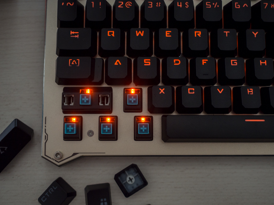 血手幽灵b840机械键盘,血手幽灵a90深度评测