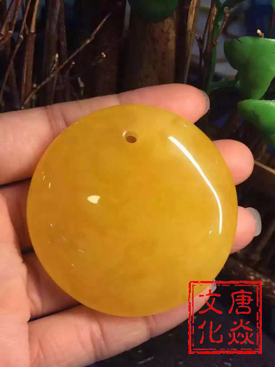 普通蜜蜡能盘成鸡油黄吗,蜜蜡鸡油黄为什么越盘越白