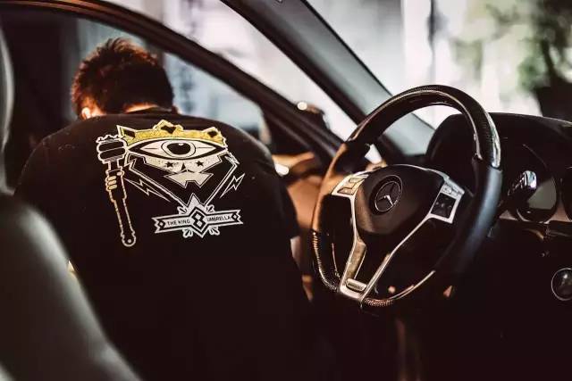 不走VIP路线！E级也能气场爆表