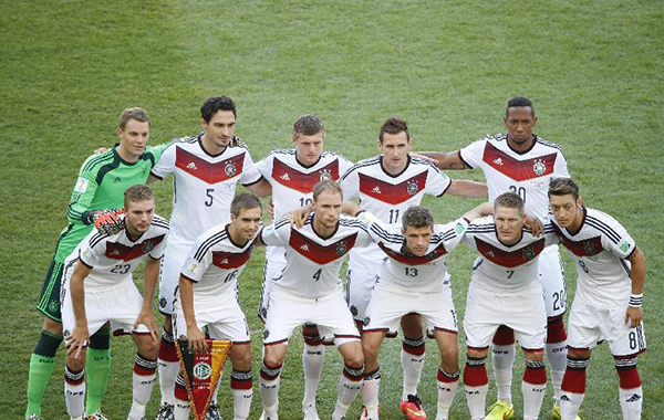 足坛现役球员夺冠次数,足坛29号战袍