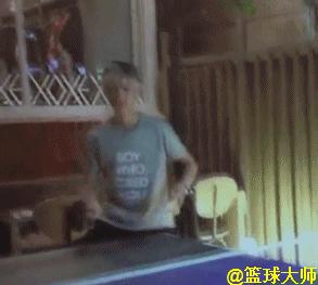 鹿晗拉杆,鹿晗篮球水平怎么样