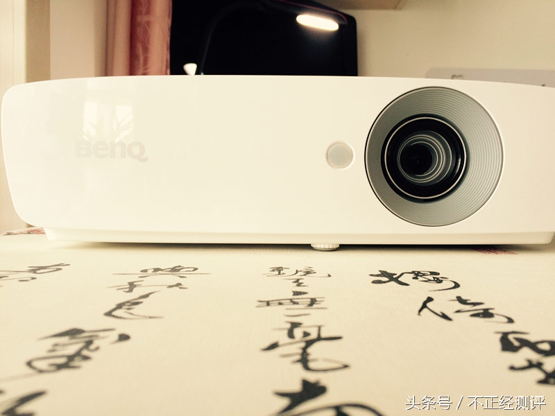 明基th685游戏投影机,明基th683投影