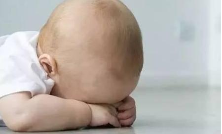 小孩鸡胸咋治愈,小孩鸡胸怎么干预