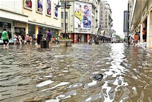最强降雨即将来袭请做好安全防范,大到暴雨强降雨马上来请做好防范