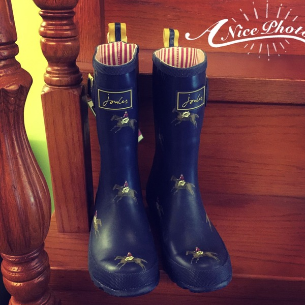 下雨天小神器,下雨天遮雨神器搞笑