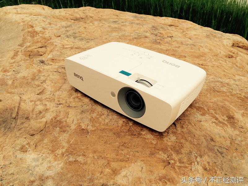 明基th685游戏投影机,明基th683投影