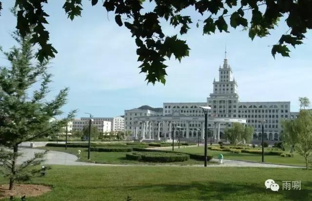 比亚迪秦100上市视频,2022款秦100新车价格