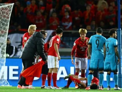 世界足坛十大断腿事件,足球史上十大最恐怖的断腿