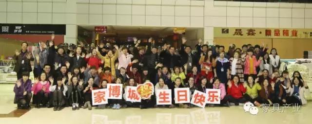 这个小镇的产业发生翻天覆地的变化竟是因为他们？