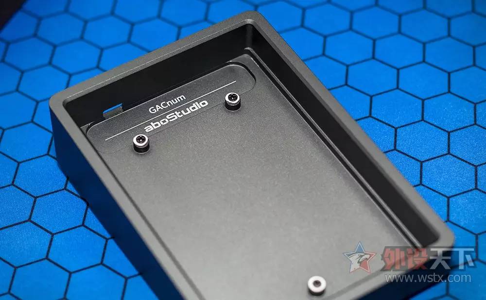 豪物图赏壕好玩，壕过瘾。aboStudioGACnum数字外壳分享